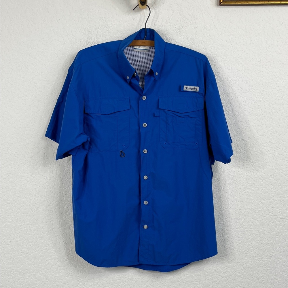 Columbia Men's Vibrant Blue Button-Down Shirt